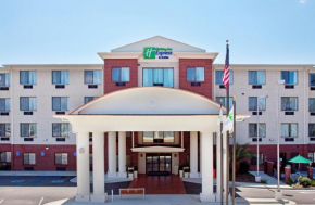  Holiday Inn Express Hotel & Suites Biloxi- Ocean Springs, an IHG Hotel  Ошен Спрингс